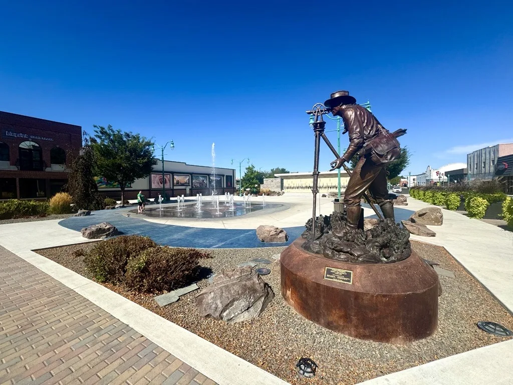 Downtown Twin Falls Commons plaza with public art and fountain