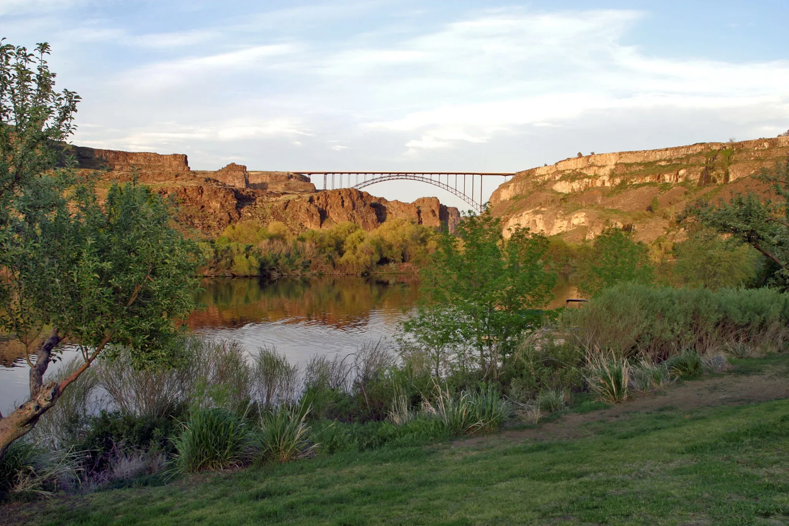 Perrine Bridge and the Snake River in Twin Falls